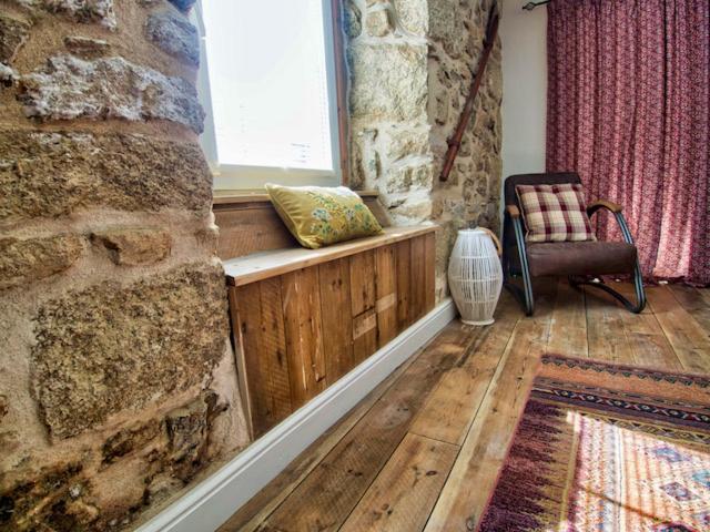 Knocker Cottage Is A 3 Bedroom Made Up Of 1 Double Bedroom And 2 Small Double Bedrooms In Small Village 10 Min To Beaches カムボーン エクステリア 写真