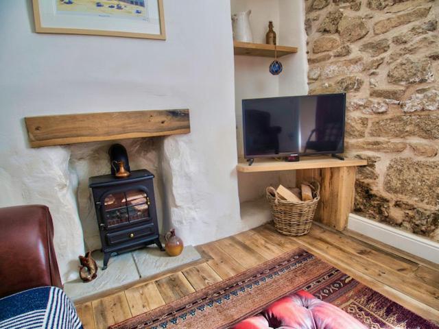Knocker Cottage Is A 3 Bedroom Made Up Of 1 Double Bedroom And 2 Small Double Bedrooms In Small Village 10 Min To Beaches カムボーン エクステリア 写真